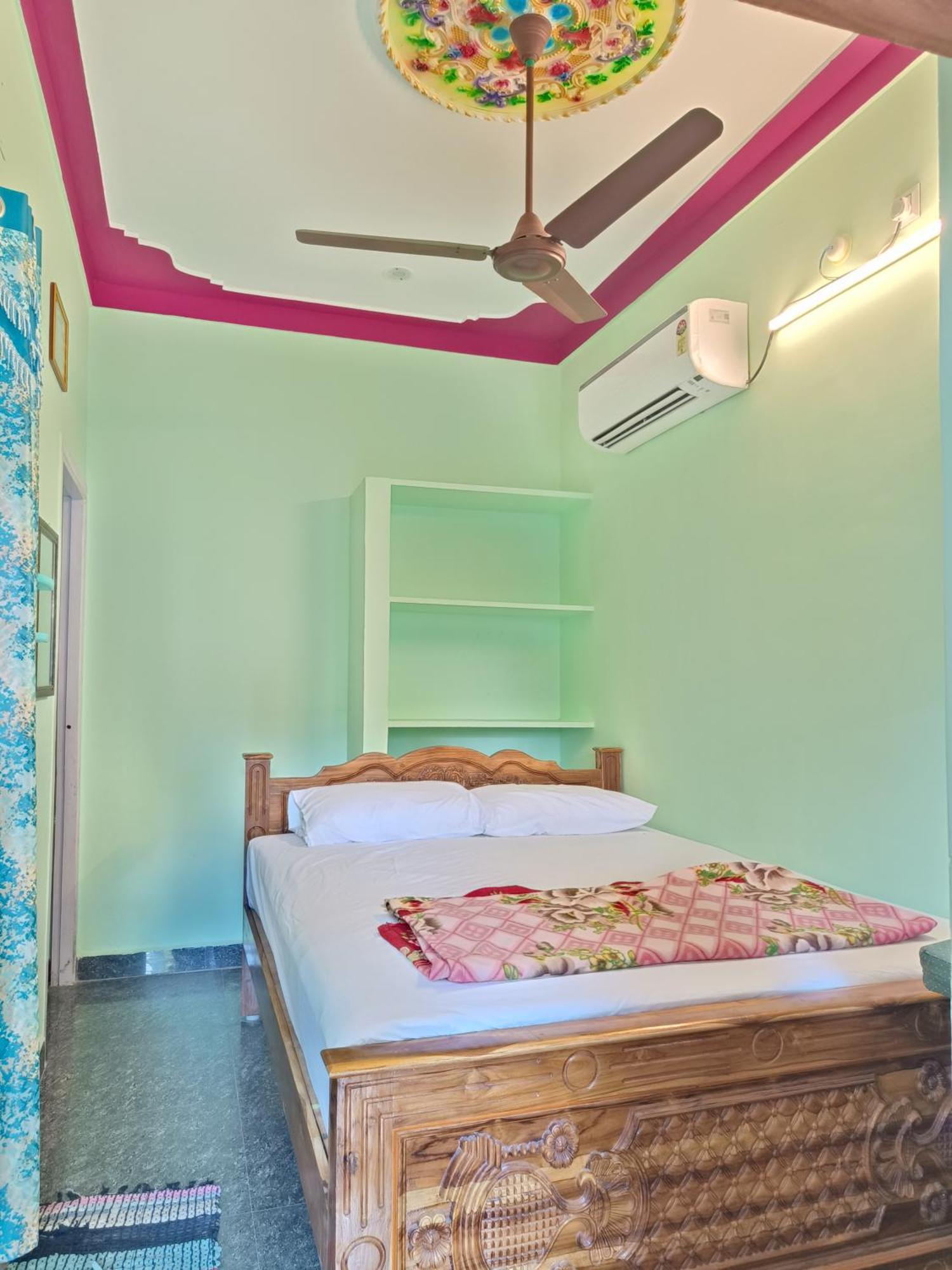 Liya Guest House Tiruvannāmalai Zewnętrze zdjęcie