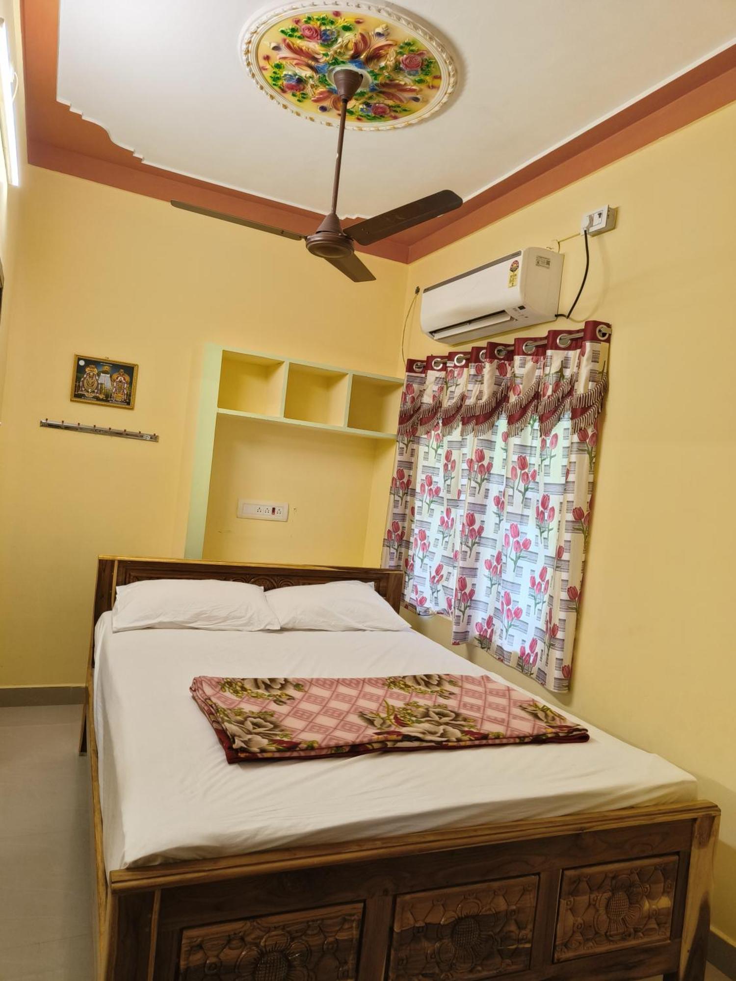 Liya Guest House Tiruvannāmalai Zewnętrze zdjęcie
