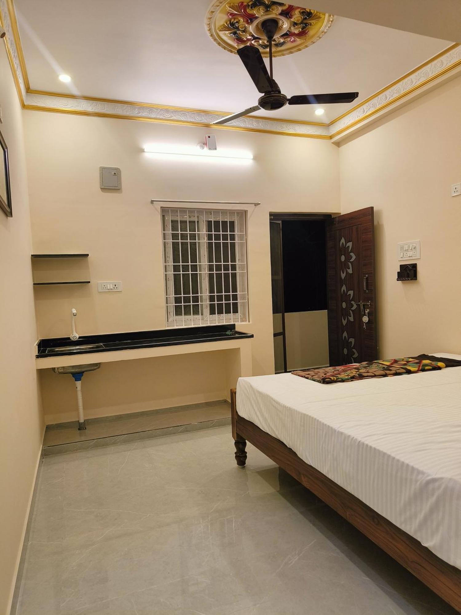 Liya Guest House Tiruvannāmalai Zewnętrze zdjęcie